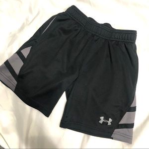 Boys Under Armour active shorts